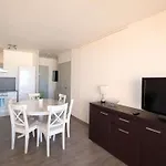 Apartmán Splendide 3 Pieces Climatise Avec 3 Terrasses, Proche Mer, Parking Securise - Fr-1-307-135 Le Grau-du-Roi