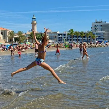 Splendide 3 Pieces Climatise Avec 3 Terrasses, Proche Mer, Parking Securise - Fr-1-307-135 Apartman